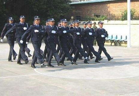 對(duì)于保安這個(gè)行業(yè)的人員，大家有什么了解呢？