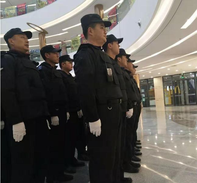 關(guān)于襄陽活動保安服務(wù)如何做好現(xiàn)場的安全工作，這里有介紹！