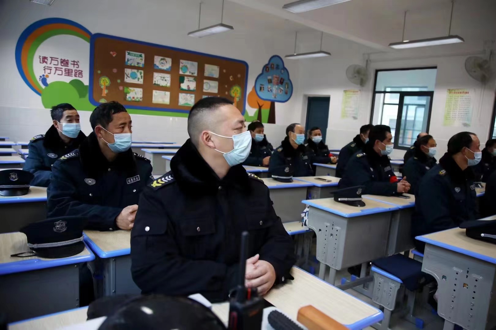 獵鷹安保與公安內(nèi)保聯(lián)合開(kāi)展2022年春季校園保安員理論與實(shí)戰(zhàn)培訓(xùn)