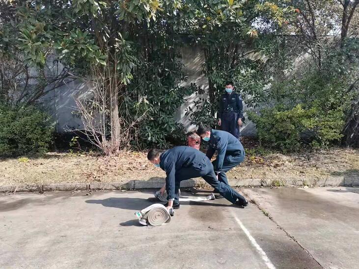 大型活動(dòng)的時(shí)候，保安人員一般會(huì)制定這樣的應(yīng)對(duì)措施的！