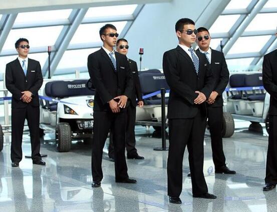 私人保鏢為何發(fā)展如此迅速，襄陽獵鷹保安告訴您？